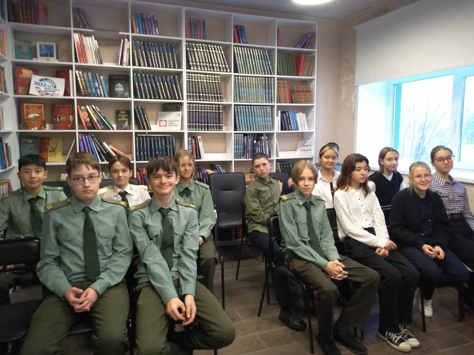 21 октября 2022 года учащиеся 7 а класса МОУ &amp;quot;СОШ №42&amp;quot; г.Воркуты посетили поселковую библиотеку..