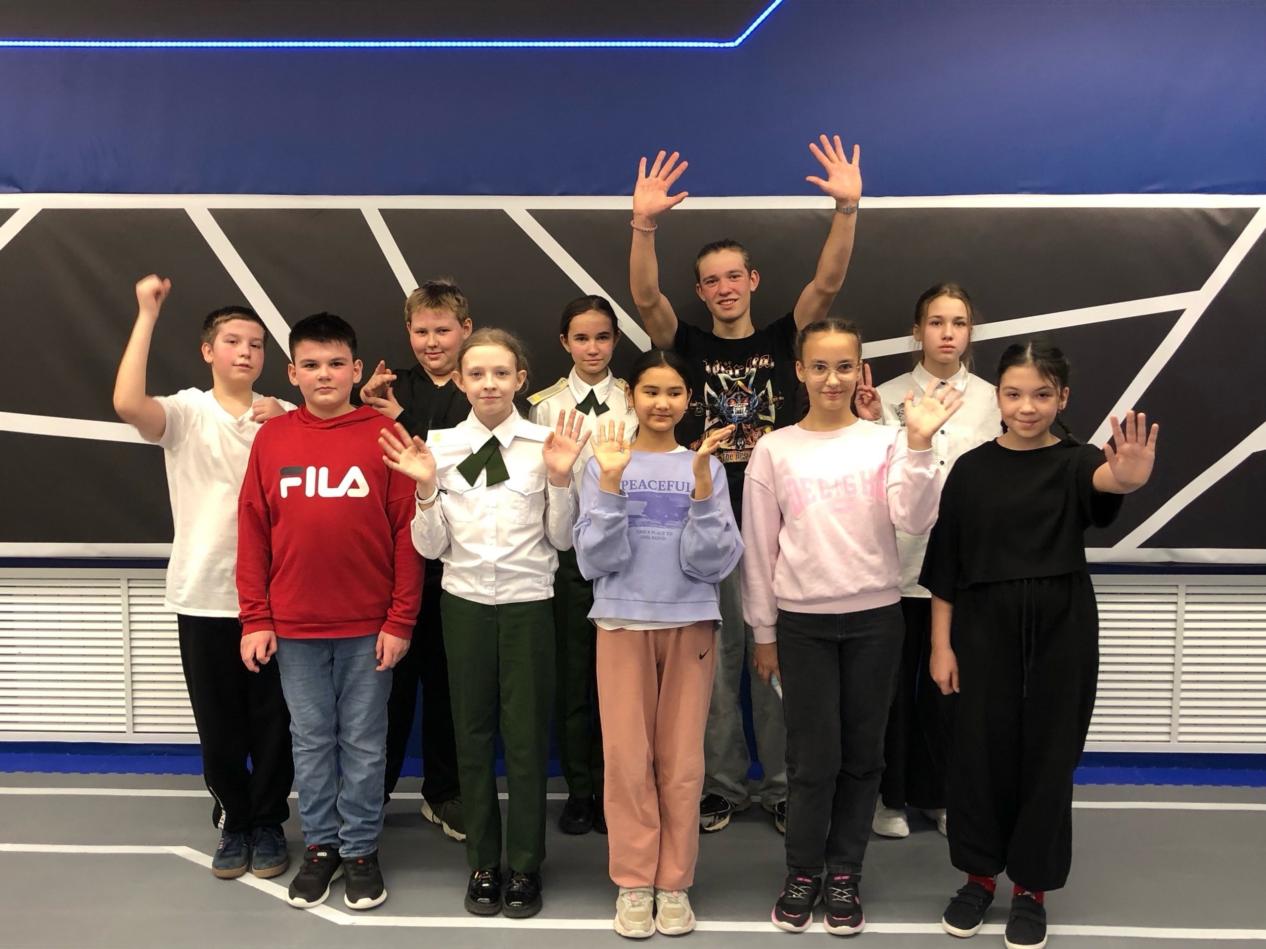 Арена виртуальной реальности WARPOINT в период с 11 по 20 марта 2024 года проводит игры среди учащихся образовательных учреждений города Воркуты..