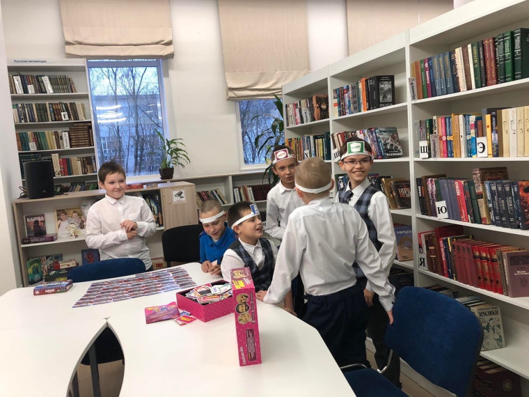 5-а класс посетил Центральную городскую библиотеку им. Пушкина..